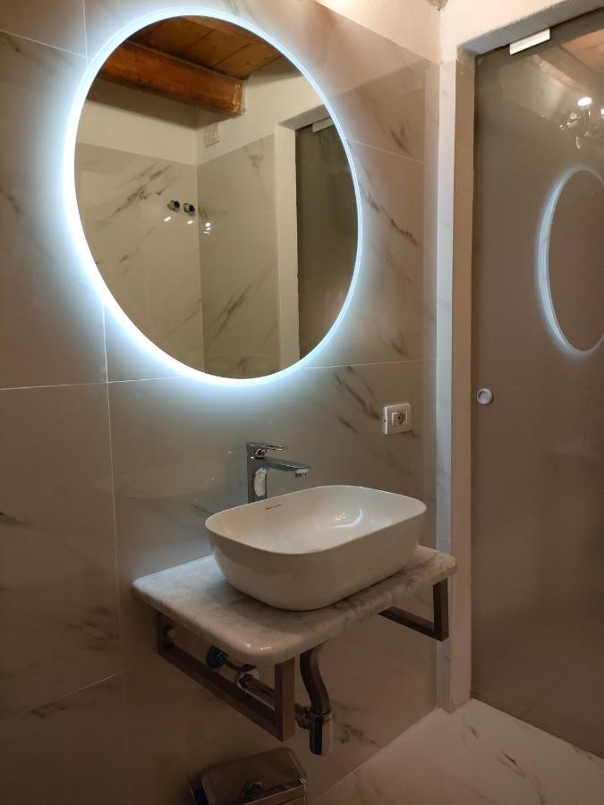 Sant Efisio Host Hotel Cagliari Luaran gambar