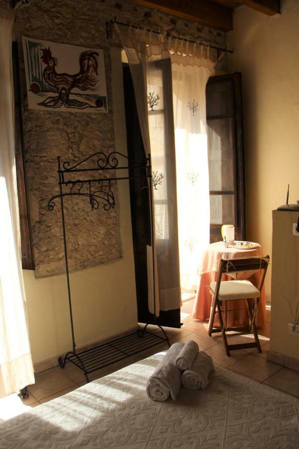 Sant Efisio Host Hotel Cagliari Luaran gambar