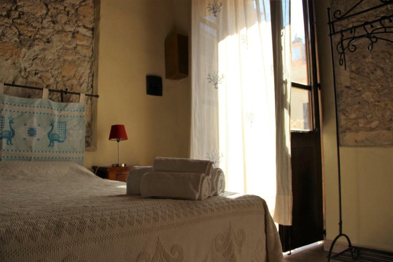 Sant Efisio Host Hotel Cagliari Luaran gambar